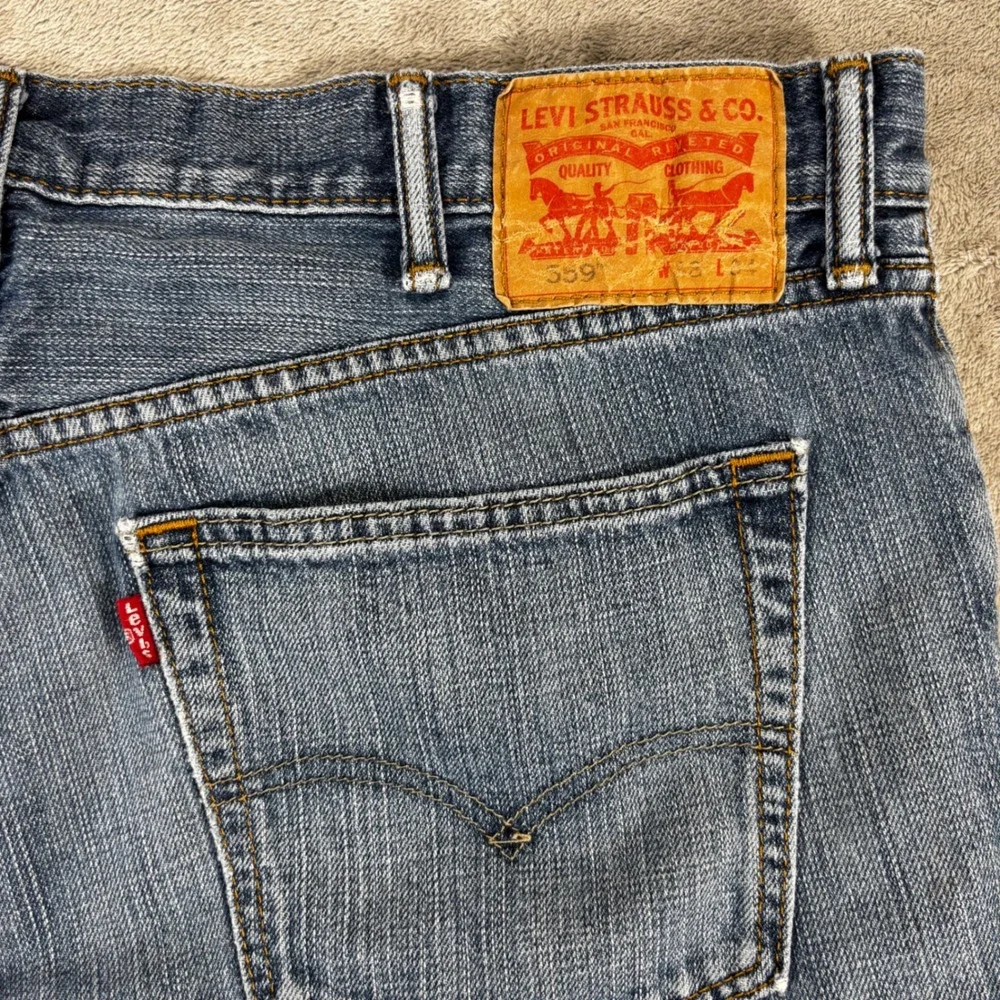 Levis 559 Relaxed Straight Jeans Mens 38x34 Blue Good Medium‎ Wash Denim
